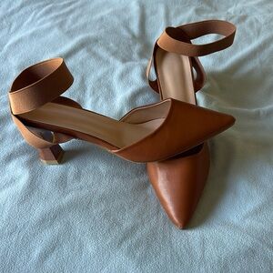 Women’s Carmel Neutral Colored Heels